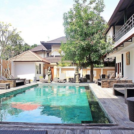 Mirah Hostel Legian Zewnętrze zdjęcie