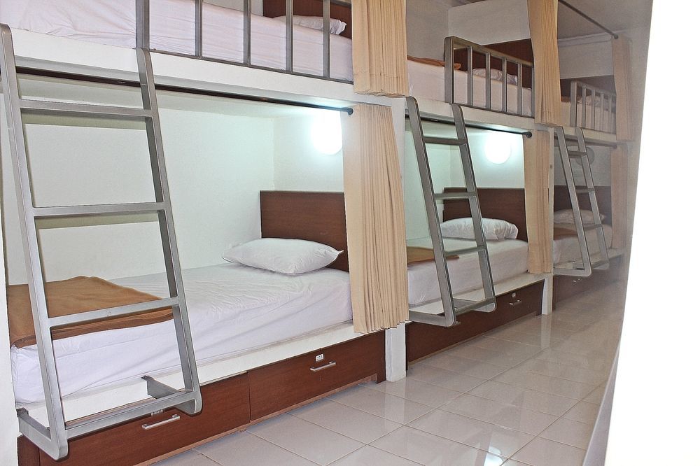 Mirah Hostel Legian Zewnętrze zdjęcie