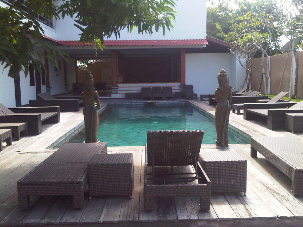 Mirah Hostel Legian Zewnętrze zdjęcie